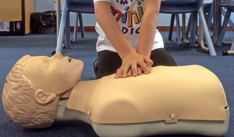 Mini Medics – First Aid and Defibrillation for Children